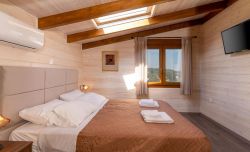 Vara house on the rocks