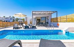 Premium Beach Villa 4