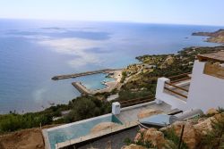Blick hinuter zum Meer