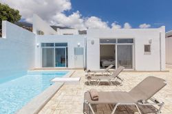 Bungalow Mariou Blanco 4 mit Pool