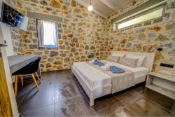 Plakias Quadro 4 Blue Sea HTG