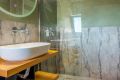 White- Sandy Luxus Bungalow