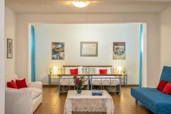 Iannis Beachhouse SB