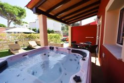 Bungalow Rosso Premium