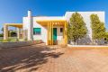 White- Sandy Luxus Bungalow