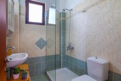 Lakis Aparment